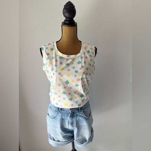 Vintage 70s Lucky Tops Multicolor Floral & White Sleeveless Top - Picture 2 of 13